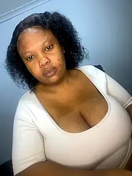 Busty-Sweetheart from StripChat is Freechat