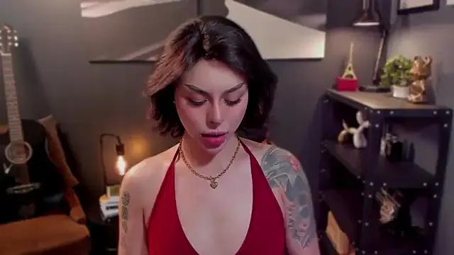 callmeLUNA from StripChat is Freechat