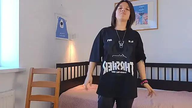 CamelliaDuford from StripChat is Freechat