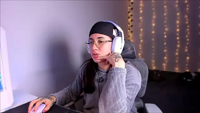 Checkout girls naked models with similar nickname. Cute sexy Free Models.