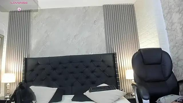 camila__bouzas from StripChat is Freechat