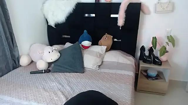 Camila_Torresss from StripChat is Freechat