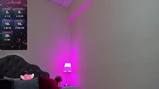 CamillaDreamer from StripChat is Freechat