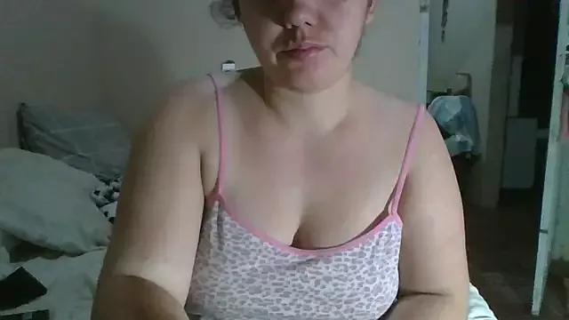 CamilleFuego from StripChat is Freechat
