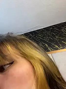 CandyMyerss from StripChat is Freechat