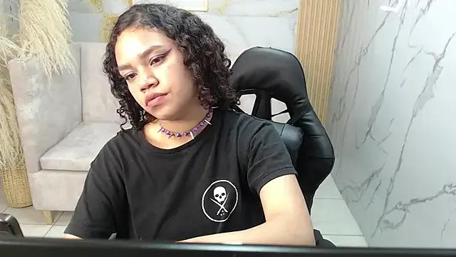 Canela_s1 from StripChat is Freechat