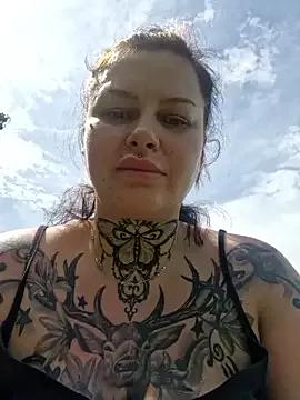 CannabisQueenn from StripChat is Freechat