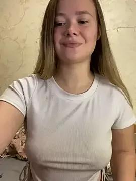 Caramellees from StripChat