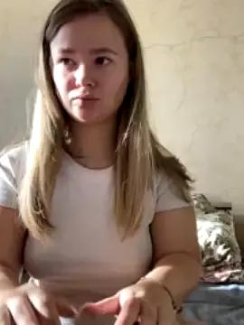 Caramellees from StripChat