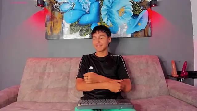 Carl-Milton from StripChat is Freechat