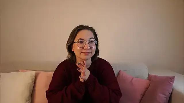 CarlaHilden from StripChat is Freechat