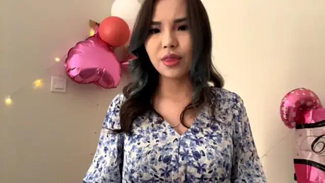 CarollFalick from StripChat is Freechat