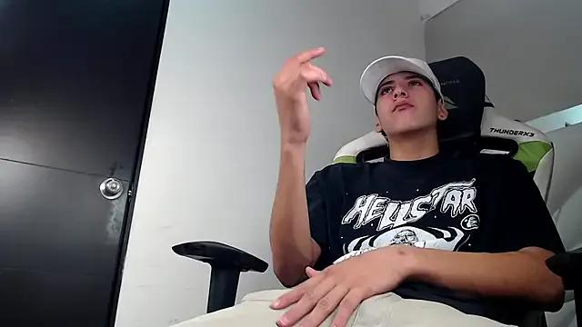 Cash_G_ from StripChat is Freechat