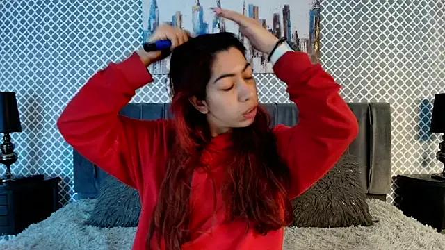 Cassie_bloom from StripChat is Freechat