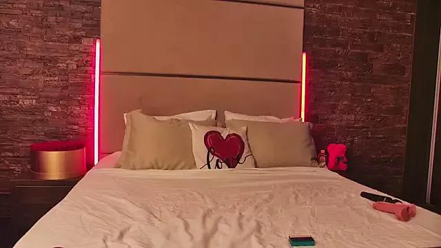 CassieFox_ from StripChat is Freechat