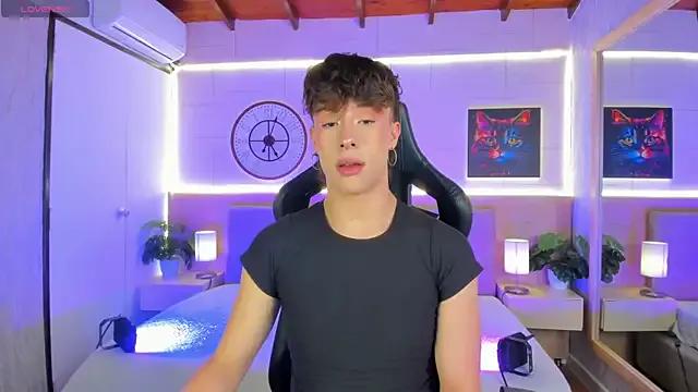 Catajohnss from StripChat is Freechat