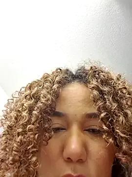 cataleya-glen from StripChat is Freechat