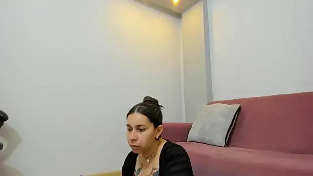 CataleyaAmaya from StripChat