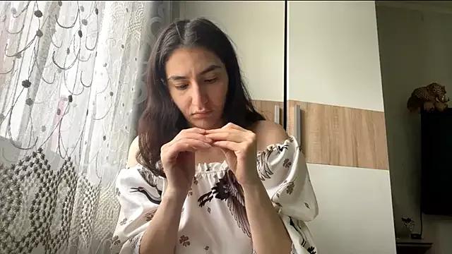 CateBasil from StripChat is Freechat