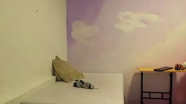 Catherine_Smith_ from StripChat is Freechat
