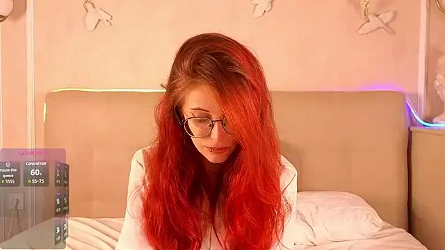 CatherineBarker from StripChat is Freechat