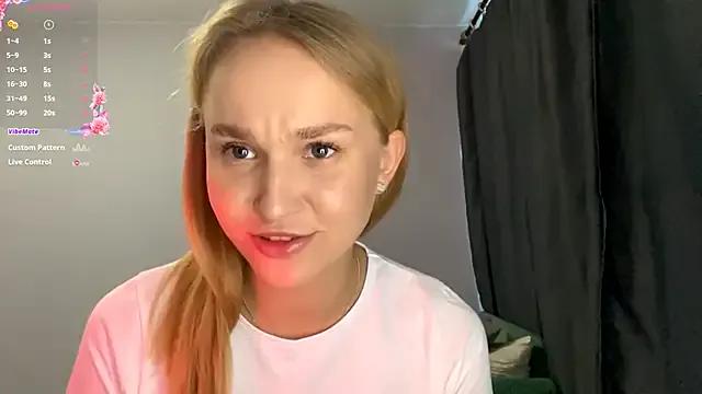 CatrinaShedrick from StripChat is Freechat