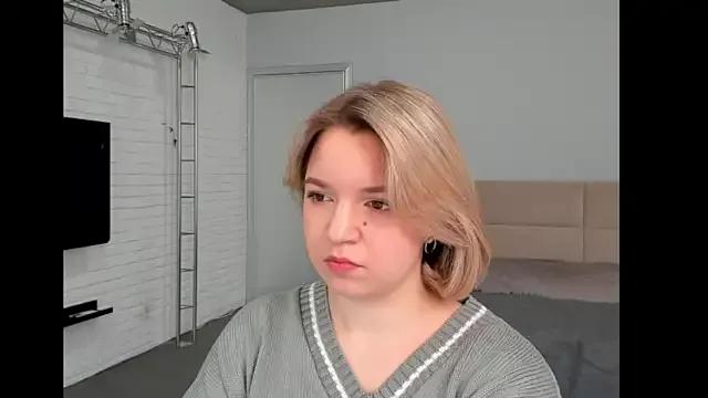 CecilyDaniel from StripChat