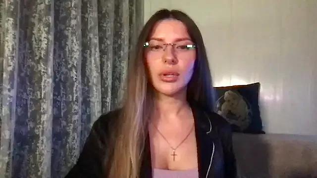 Ceryanna from StripChat is Freechat