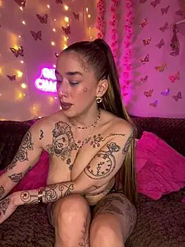 Chachou000 from StripChat