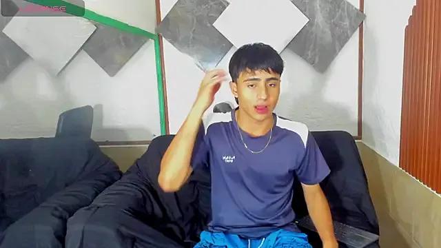 challs_andres from StripChat is Freechat