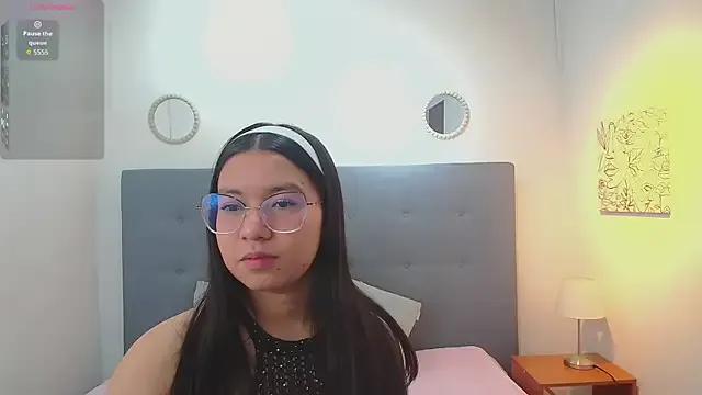 chaneelstark from StripChat is Freechat