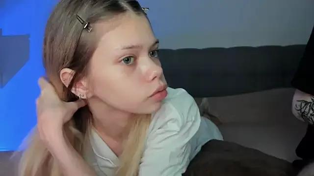 chansetolove from StripChat is Freechat