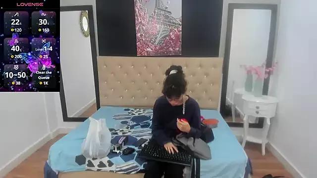 Charlot_roma1 from StripChat is Freechat