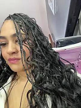 Charlotte_cutt18 from StripChat is Freechat