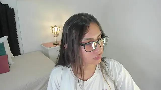 cherrylady_02 from StripChat is Freechat