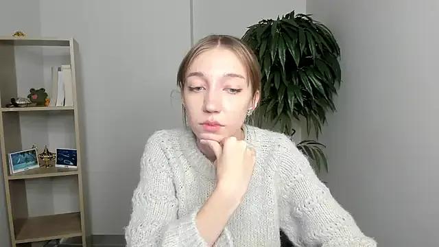 CherrySteffel from StripChat is Freechat