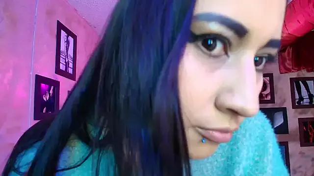 cherryy_bombshelll from StripChat is Freechat