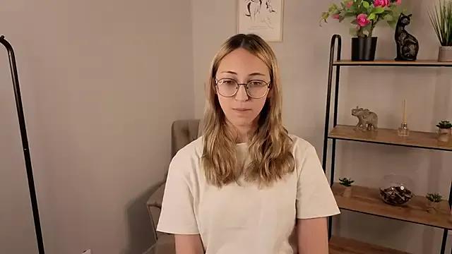 cheryl_johnson_ from StripChat is Freechat