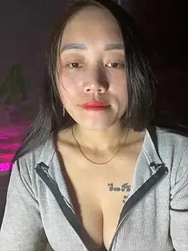 chipp-bong from StripChat is Freechat