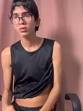Chistianandres20 from StripChat is Freechat