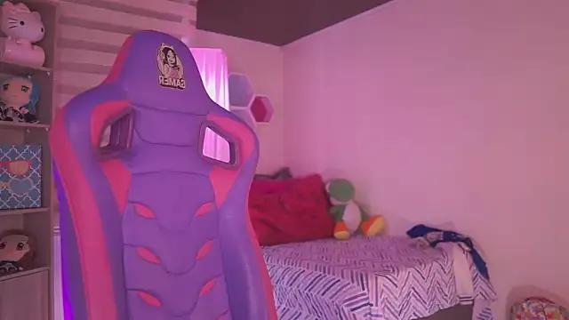 chloe_moons_ from StripChat is Freechat