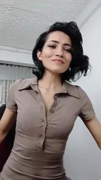 chloehanna from StripChat is Freechat