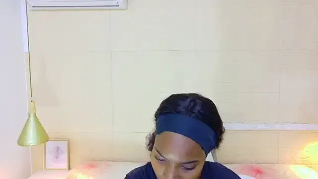 Chocolatte_bar on StripChat 