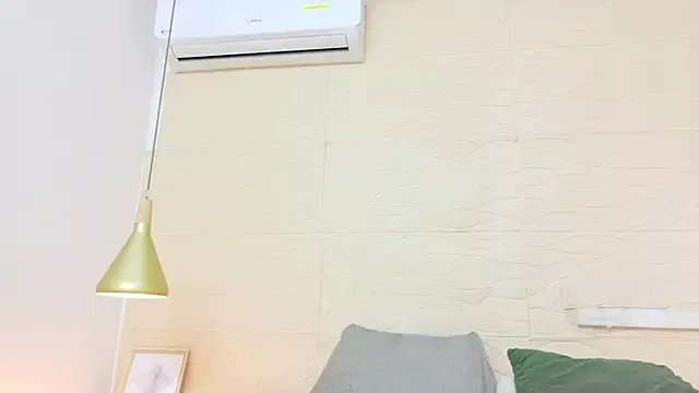 Chocolatte_bar on StripChat 