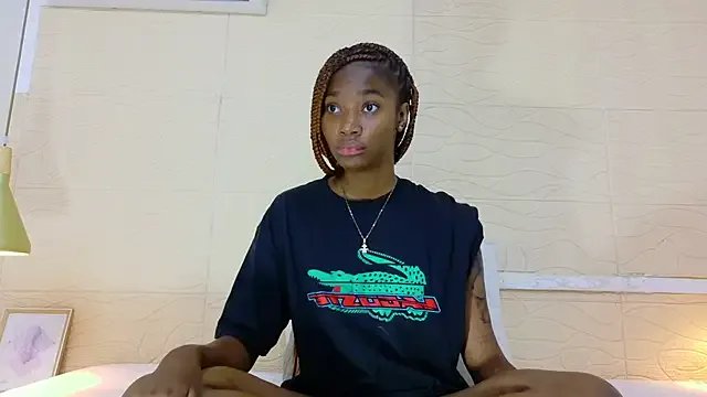 Chocolatte_bar on StripChat 