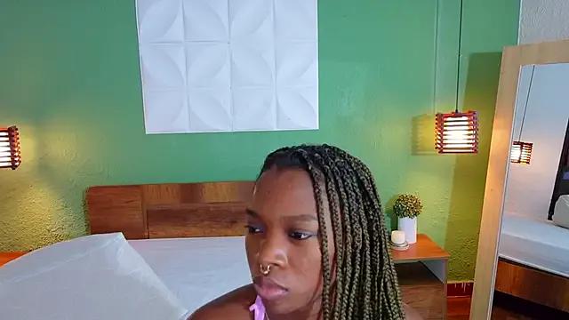 Chocolatte_dreams from StripChat is Freechat