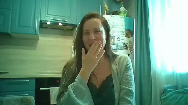 chokolatequeen from StripChat is Freechat