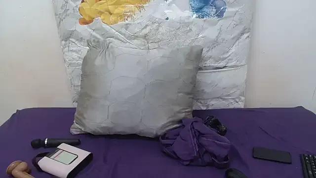 Chubbyhun20 from StripChat is Freechat