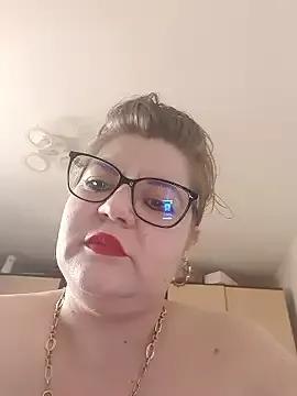 cindybbwsquirt from StripChat is Freechat