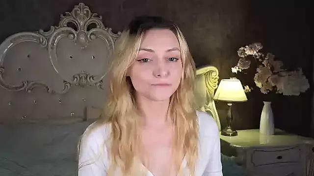CindyFors from StripChat is Freechat